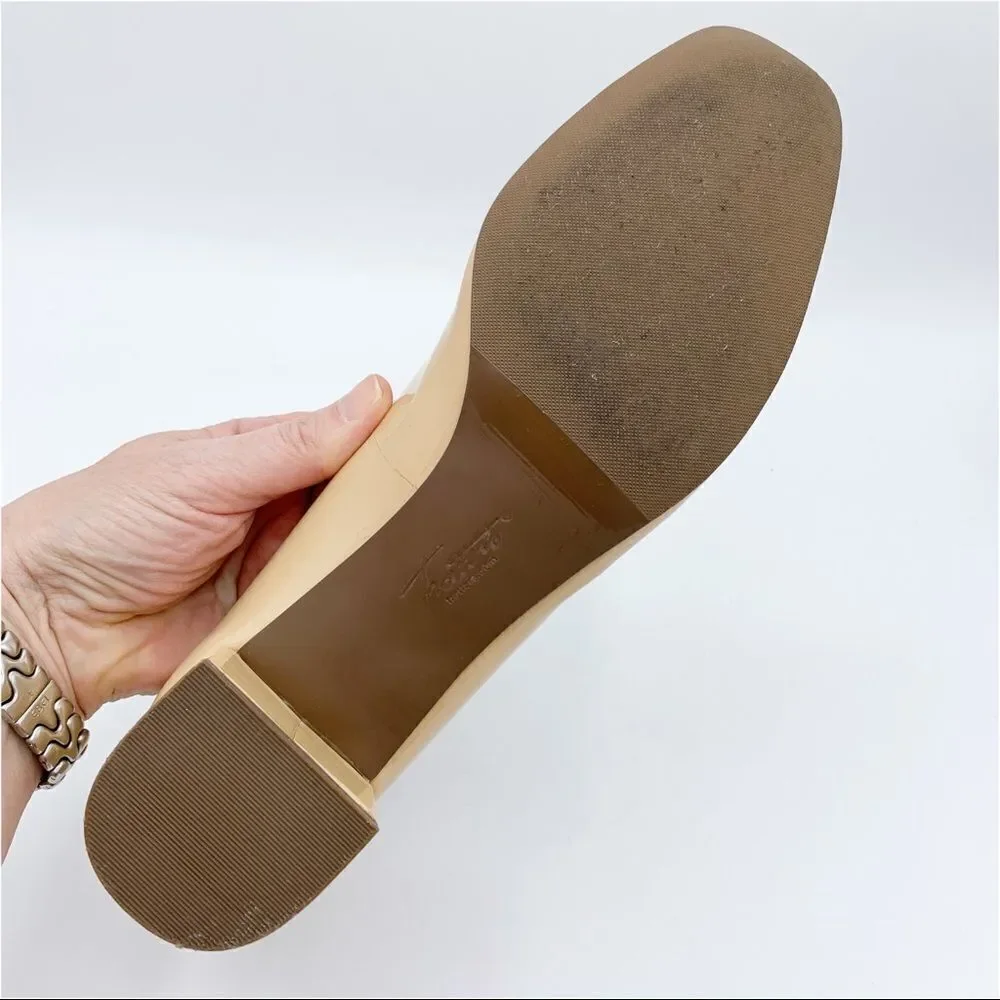 Trotters Tan Patent Leather Chunky Low Heel Women’s  Pumps 9 Narrow‎ Square Toe